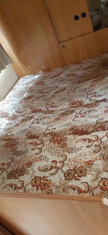 Caravane chez l habitant 0*, Joyeuse Francia